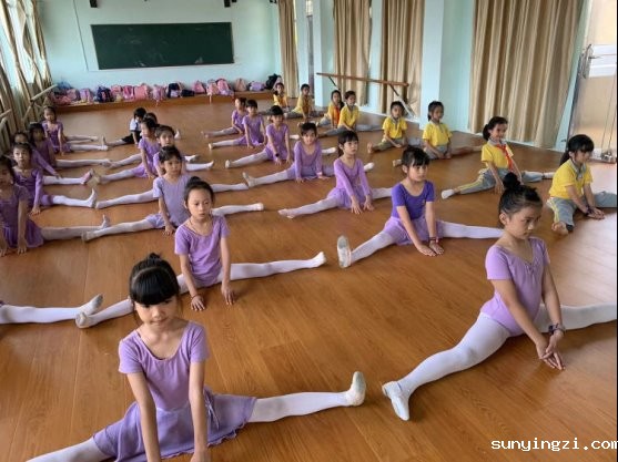 简篇-多彩课堂显特色 课后服务绽光芒——伟德公司官网地址2023春季特色课后服务